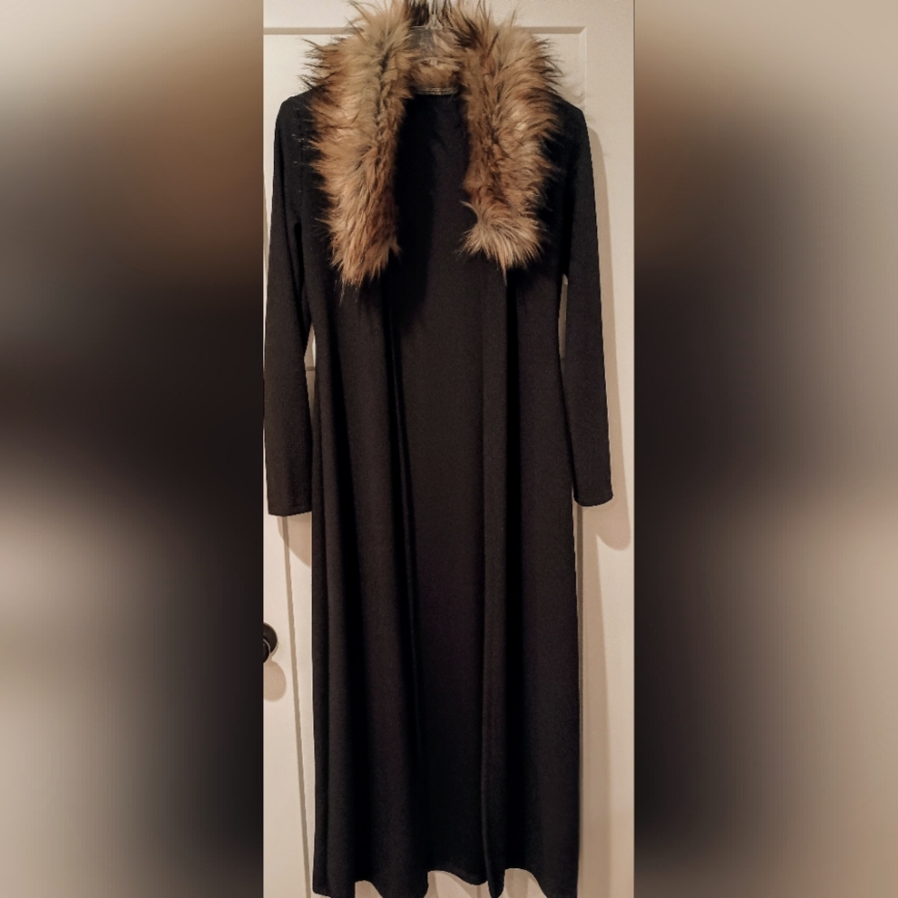 Black Sheath Blazer with Long Sleeves and Crew Neck